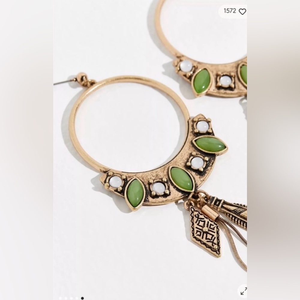 NWT FP Winona Elegant Gold and Green Hoop Earrings - Picture 5 of 13